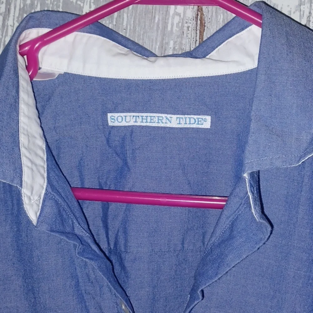 Southern Tide Blue Button Up Size 10 - Picture 2 of 4